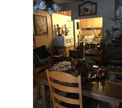 5th image of 736 Gerald Ave
