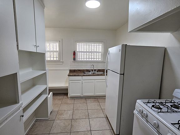 kitchen-dining room