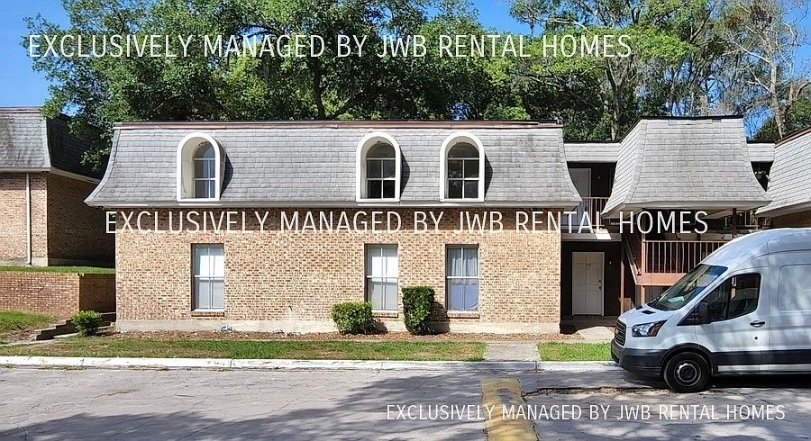 1st image of 7201 Arlington Expy APT 107
