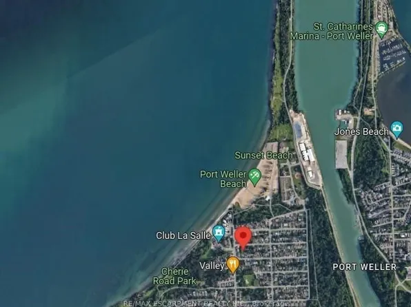 4 Grandview Dr, Saint Catharines, ON L2M 1A8