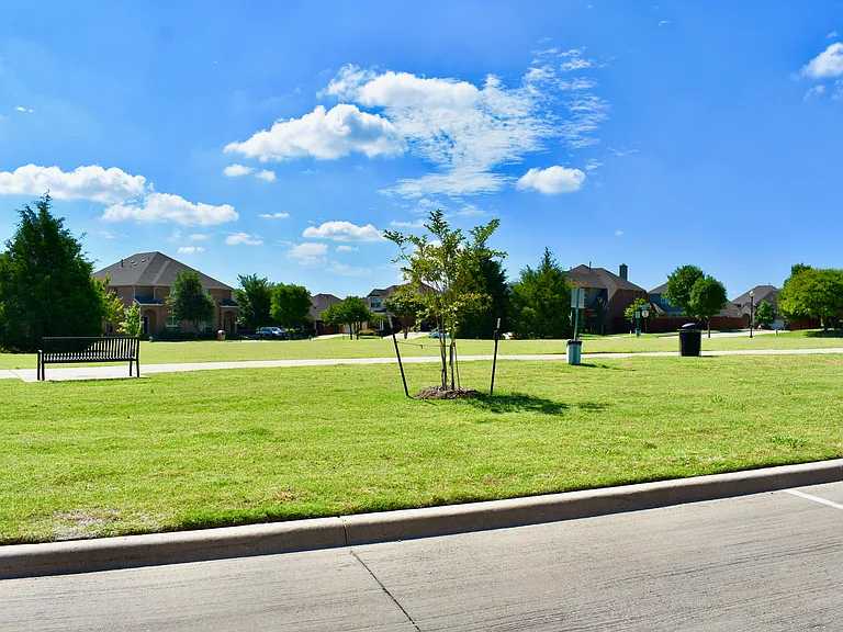 4916 Stray Creek Ln — Photo 37