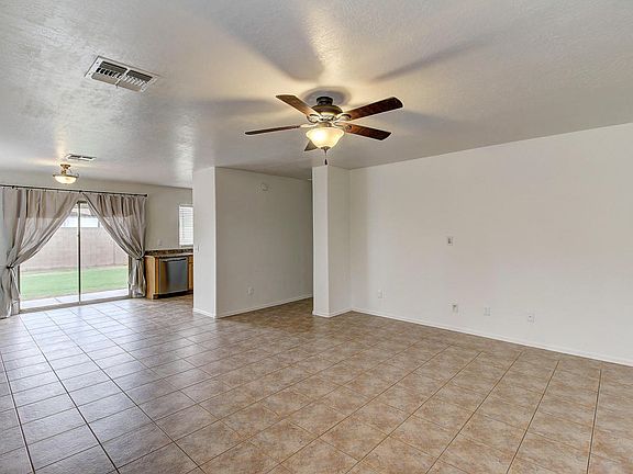 4th image of 22287 N Bishop Dr