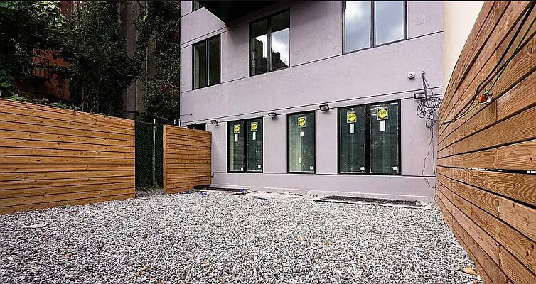 Rented by Reavis | media 40