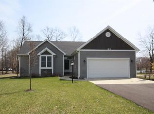 268 Waynoka Dr, Lake Waynoka, OH 45171