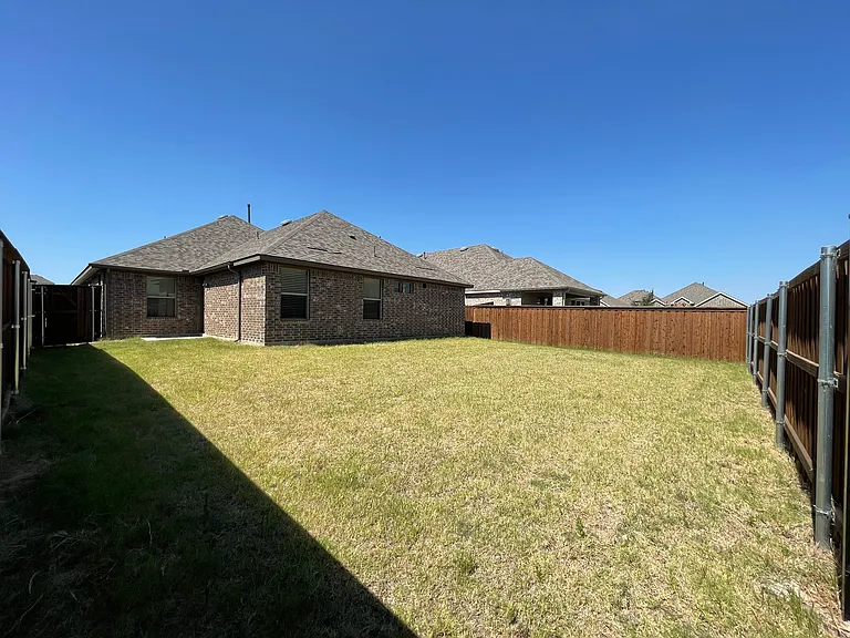 435 Tommie Lillian Ln — Photo 18