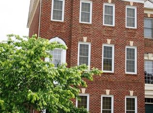 43785 Apache Wells Ter, Leesburg, VA 20176