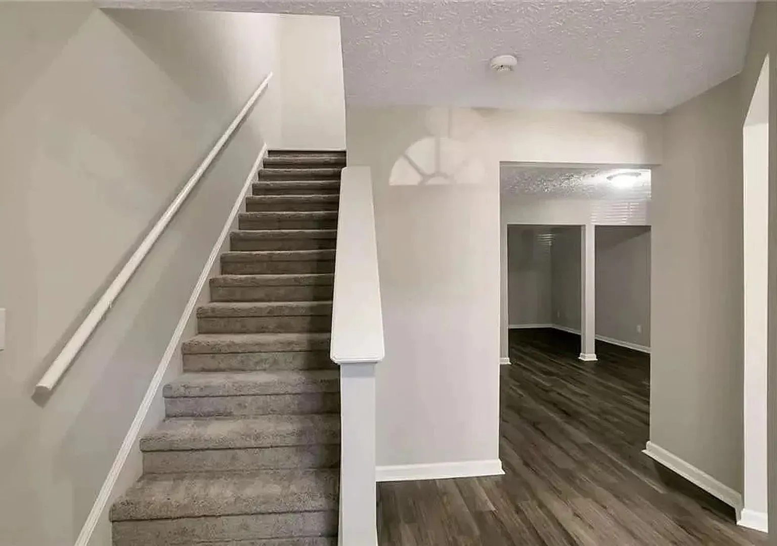 Room in 3 Bedroom Home At Waldrop Ln — Photo 3