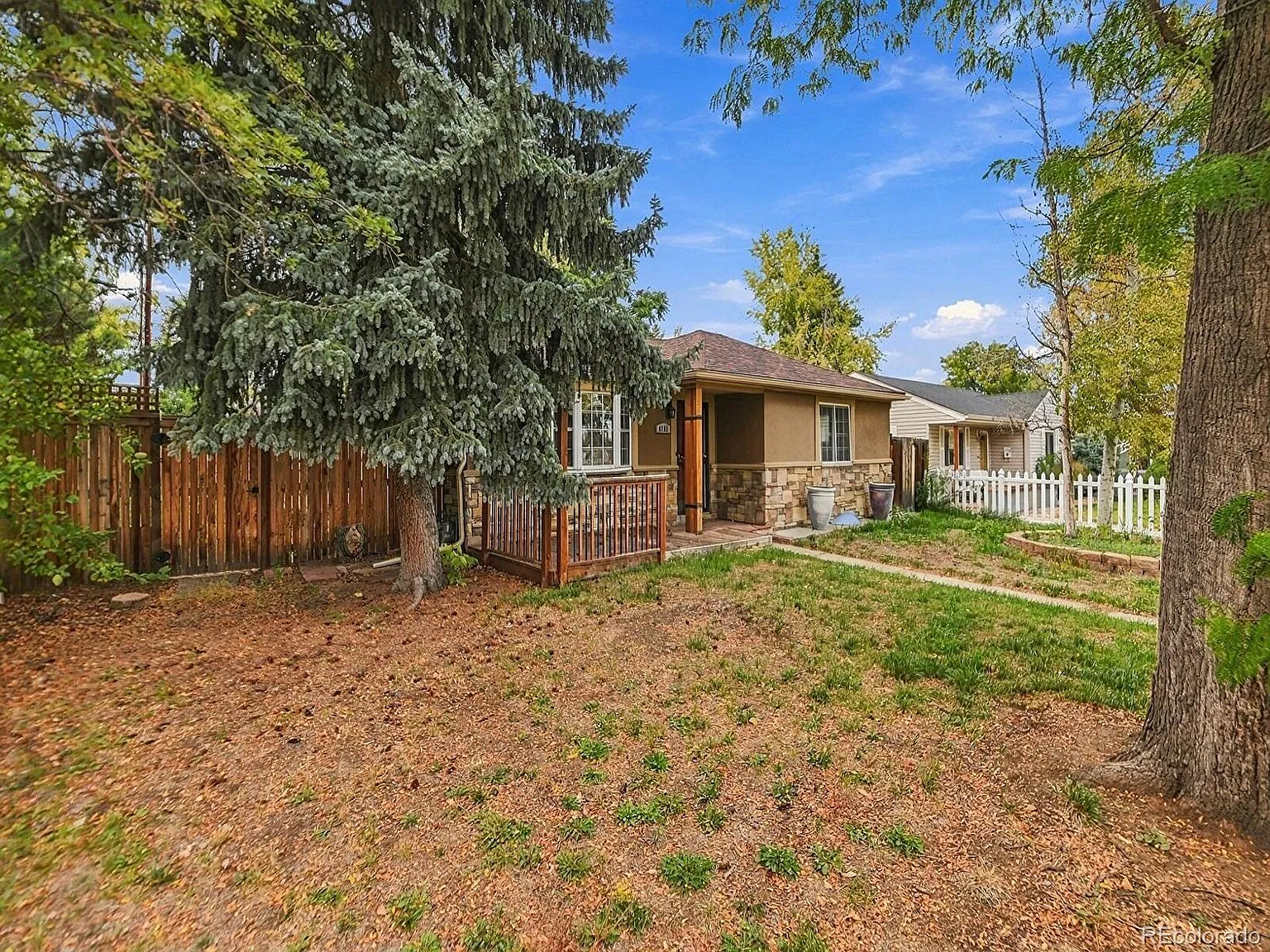 4 bed, 2.5 bath, 2467 sqft, $3,400 — Photo 3