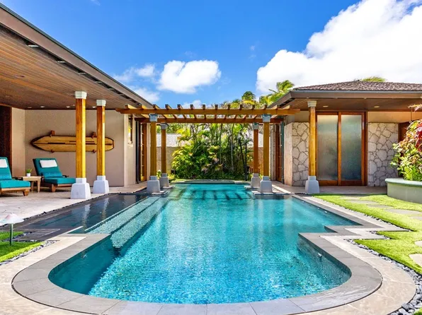 396 Dune Cir, Kailua, HI 96734