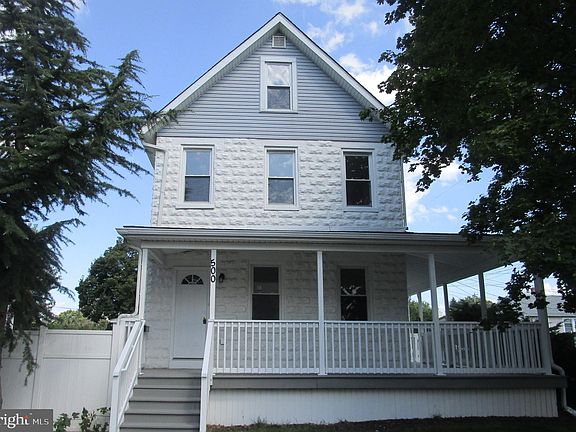 2nd image of 500 Eureka St