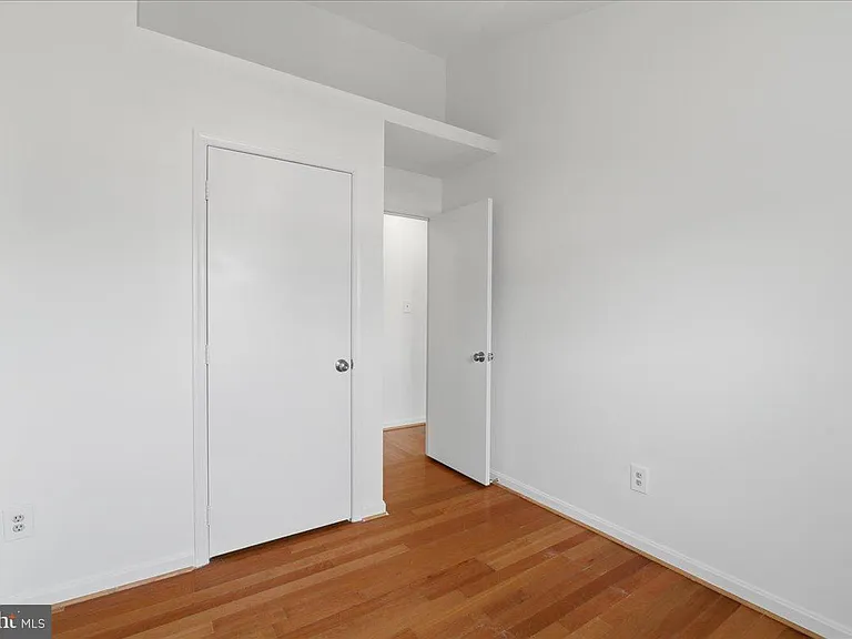 6129 Kendra Way — Photo 18