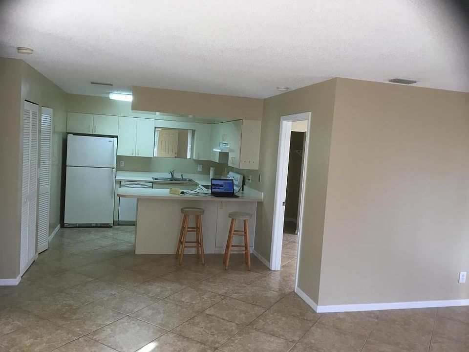 Home For Sale In Fountains Of St Lucie