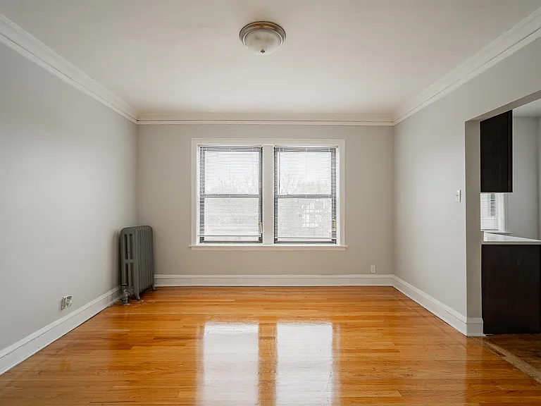 4742-48 S. Woodlawn Ave — Photo 17