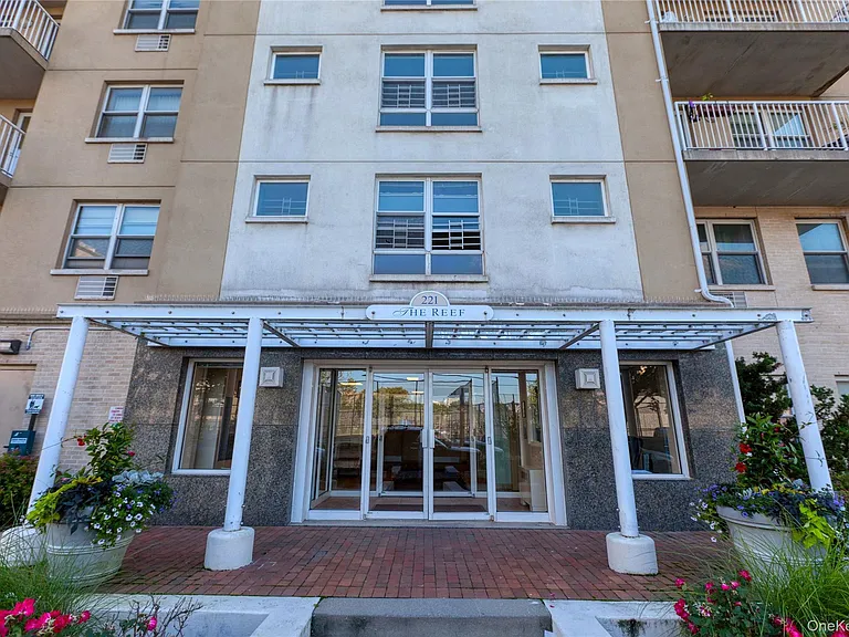 221 Beach 80 St — Photo 12
