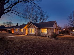 2801 Simmons Ln, Rogers, AR 72758