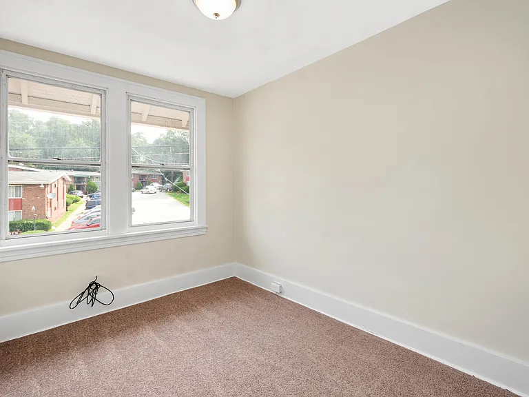 2228 S Braddock Ave — Photo 20