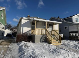 7377 Bernice Ave, Center Line, MI 48015