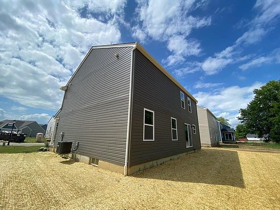 2nd image of 1721 Welch Ln