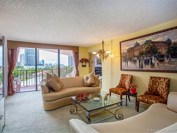 2nd image of 18181 NE 31st Ct APT 808