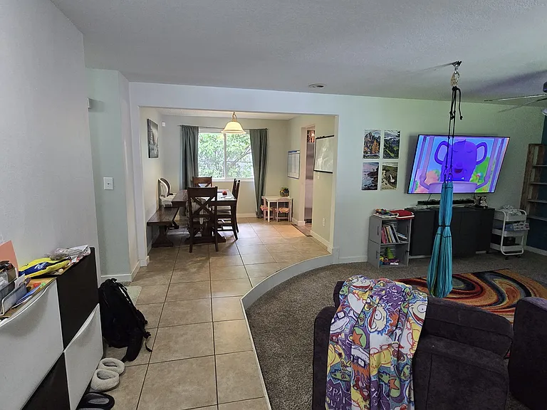 3629 Surrey Dr NE — Photo 2
