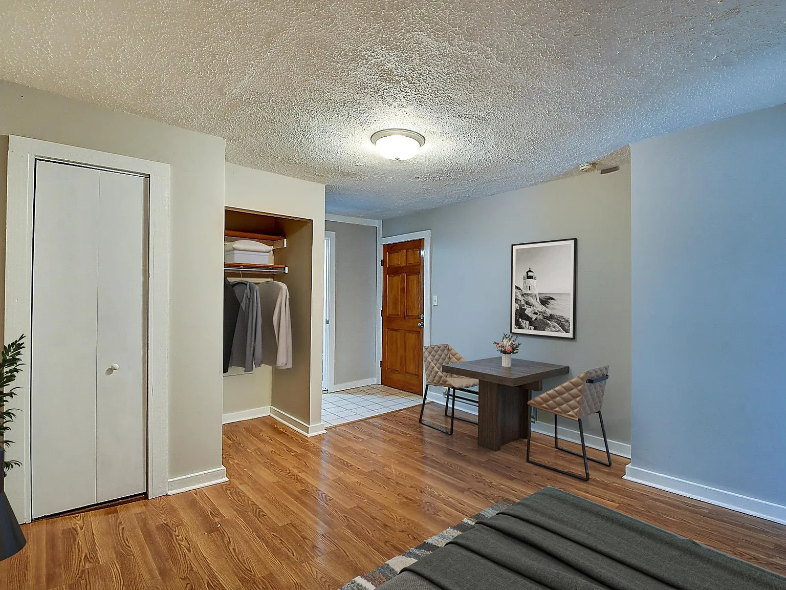 Studio, 500 sqft, $700 — Photo 3