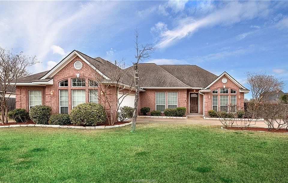 1st image of 409 Onyx Dr