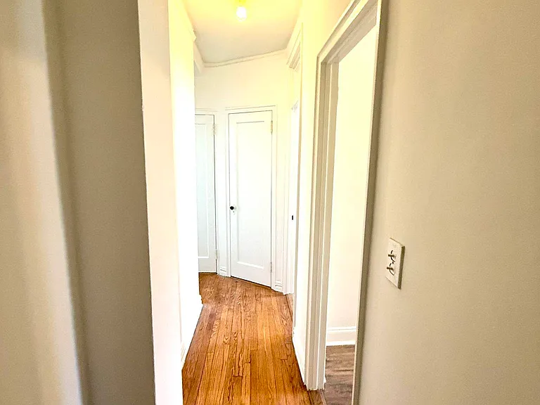 101 Cooper St #4A — Photo 12