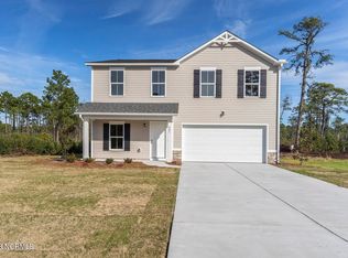 111 Cougar Rd, Southport, NC 28461