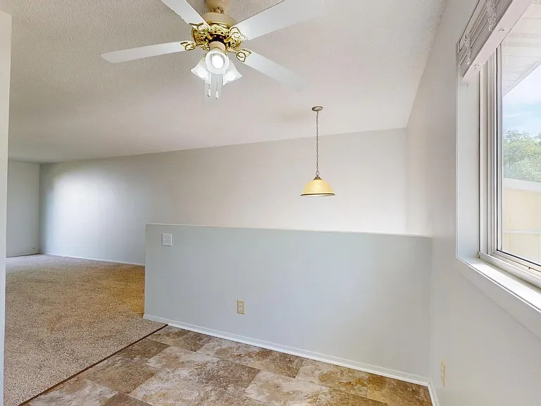 607 Meadow Pl — Photo 6