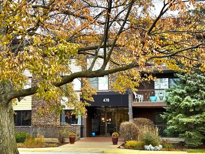 470 Raintree Ct UNIT 3L, Glen Ellyn, IL, 60137