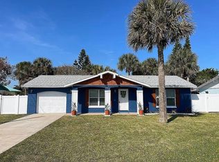312 N 4th St, Flagler Beach, FL 32136