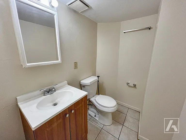 Harwood — Photo 8
