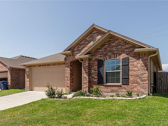 3rd image of 2942 Cantabria St