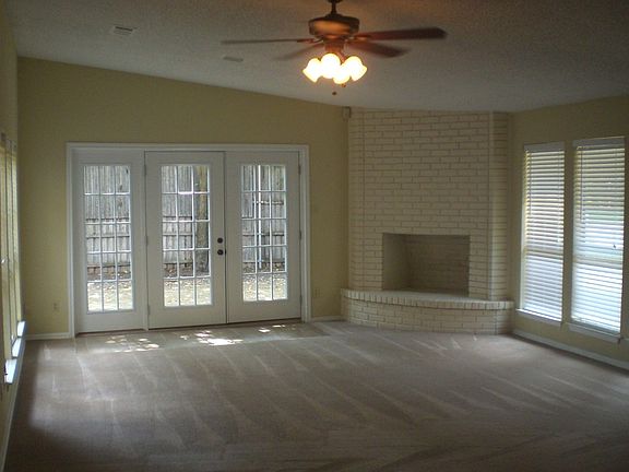 4th image of 2809 Hedgeway Dr