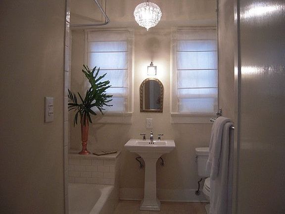 5th image of 906 Picheloup Pl