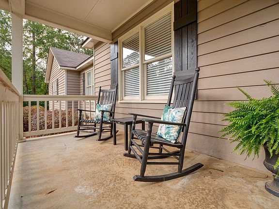 4th image of 2123 Northwood Cir