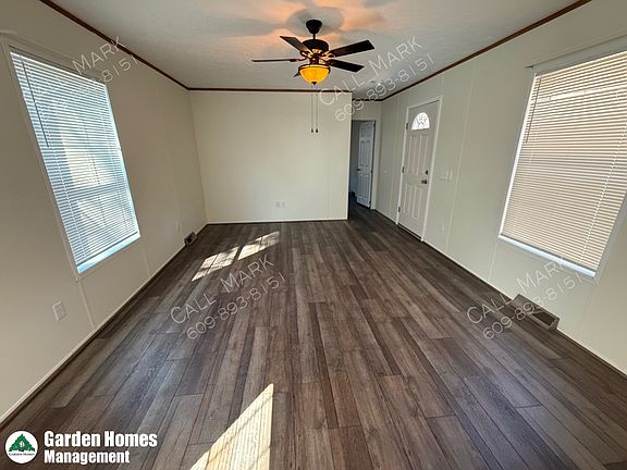 2nd image of 4 Thornwood Ln