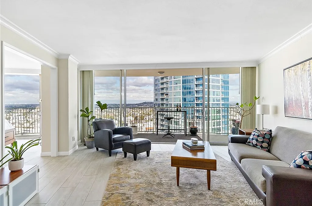1 bed, 1.5 bath, 880 sqft, $3,700 — Photo 3