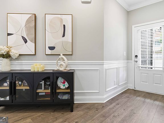 5th image of 2618 Lake Manor Cir