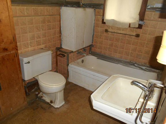 5th image of 311 Dawson St