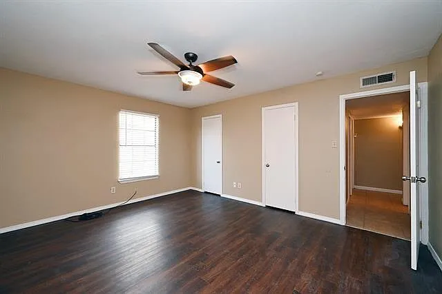 4325 Ireland Dr — Photo 14