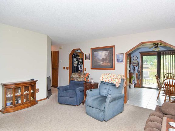 5th image of 1703 170th Ave NE