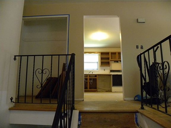 5th image of 65 Aspen Cir