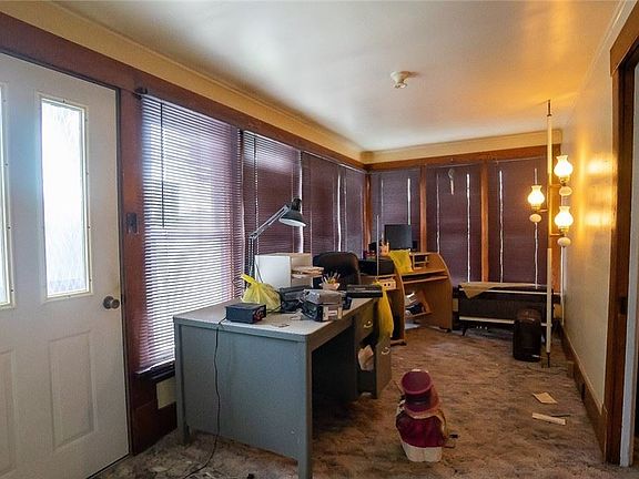 4th image of 115 Church St