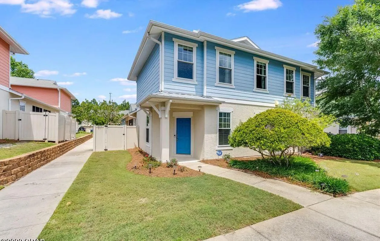 4 bed, 2128 sqft, $2,940 — Photo 1