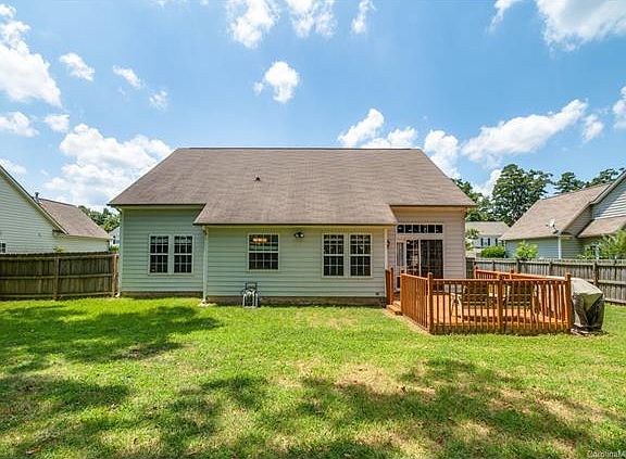4th image of 6222 Red Clover Ln