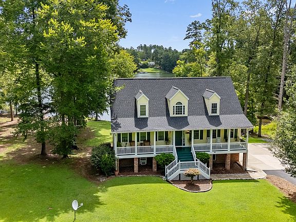 4th image of 264 Herrington Dr