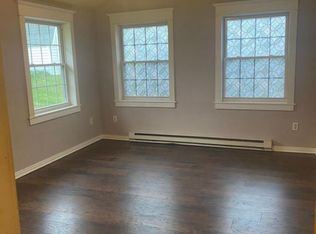 1560 State Route 307 APT 1, Dalton, PA 18414