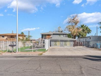 370 N 13th St, Las Vegas, NV, 89101
