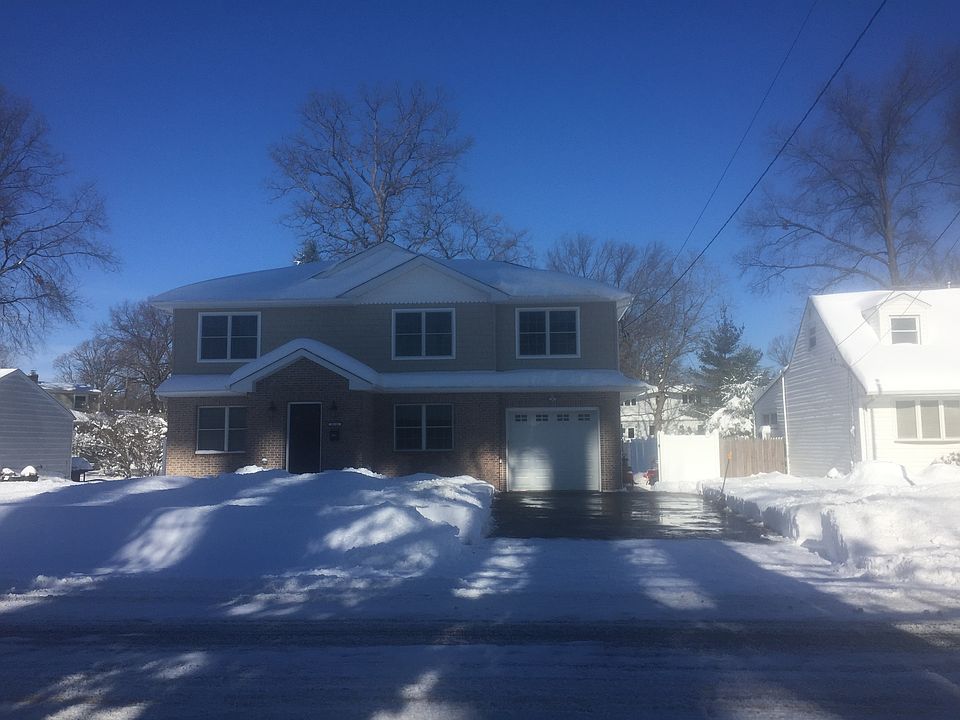 1st image of 31-11 Morlot Ave #1X